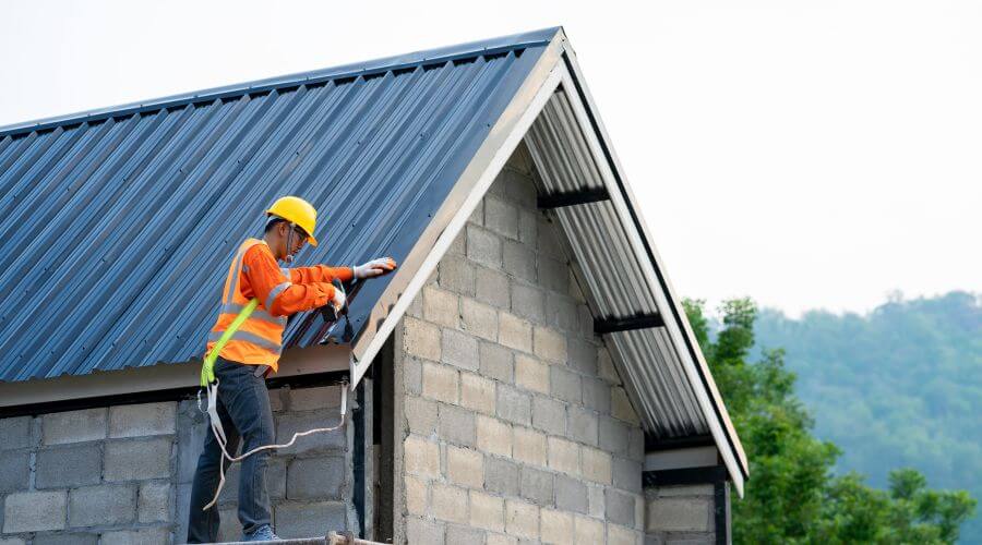 Professional Flat Roofing Installation in Flinton, PA